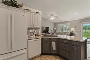 22710 Diamond Cove St, Cassopolis, MI 49031 - Photo 16