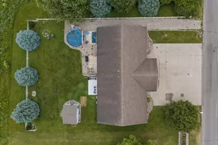 22710 Diamond Cove St, Cassopolis, MI 49031 - Photo 8
