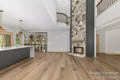 7635 Sandy Hollow Drive SE, Alto, MI 49302 - Photo 8