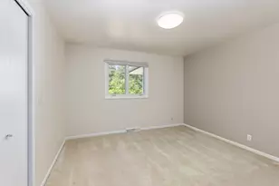 3252 N 160th Ave, Holland, MI 49424 - Photo 32