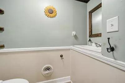 825 Gerald Avenue, Jackson, MI 49203 - Photo 6