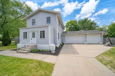 825 Gerald Avenue, Jackson, MI 49203 - Photo 1