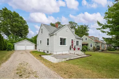 2225 S Cleveland Avenue, Saint Joseph, MI 49085 - Photo 2