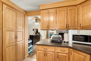 55719 Resort Rd, Three Rivers, MI 49093 - Photo 14