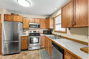 416 Dawnlee Ave, Portage, MI 49002 - Photo 8