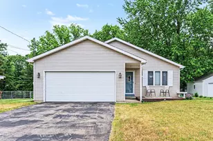 416 Dawnlee Ave, Portage, MI 49002 - Photo 2