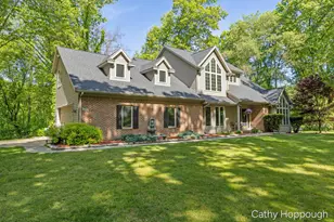 470 Caroline St, Ionia, MI 48846 - Photo 2
