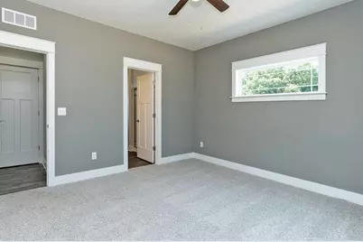 9 Aviara Oaks Parkway, Jackson, MI 49201 - Photo 14