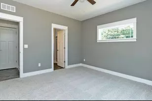 9 Aviara Oaks Pkwy, Jackson, MI 49201 - Photo 14