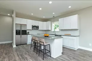 9 Aviara Oaks Pkwy, Jackson, MI 49201 - Photo 10