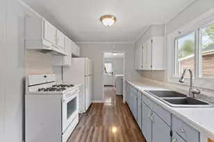 3428 Sunnyheart Ave, Jackson, MI 49202 - Photo 16