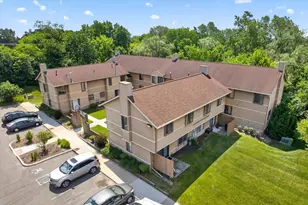350 Briarcrest Dr, Ann Arbor, MI 48104 - Photo 34