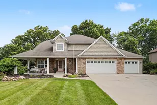 420 Brittany Dr, Portage, MI 49024 - Photo 2