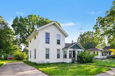 307 E State Street, Vicksburg, MI 49097 - Photo 2