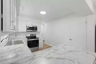 672 Jakway Ave, Benton Harbor, MI 49022 - Photo 12