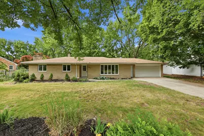 672 Jakway Avenue, Benton Harbor, MI 49022 - Photo 1