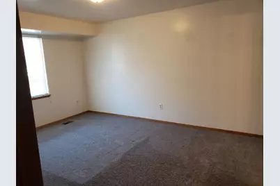 8338 Shields Drive, Saginaw, MI 48609 - Photo 4