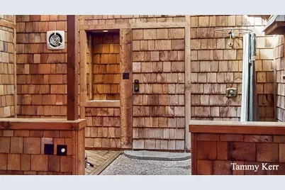 2450 Lakeshore Drive, Fennville, MI 49408 - Photo 20