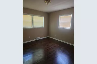 24051 Geneva Street, Oak Park, MI 48237 - Photo 14