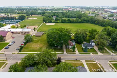 145 W Roosevelt Avenue, Zeeland, MI 49464 - Photo 48