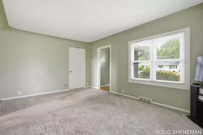 145 W Roosevelt Avenue, Zeeland, MI 49464 - Photo 18