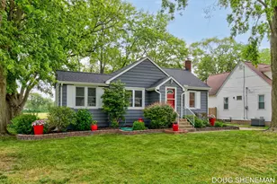 145 W Roosevelt Ave, Zeeland, MI 49464 - Photo 2