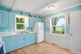 145 W Roosevelt Ave, Zeeland, MI 49464 - Photo 32