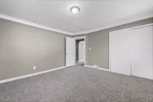 19071 Melvin St, Roseville, MI 48066 - Photo 14