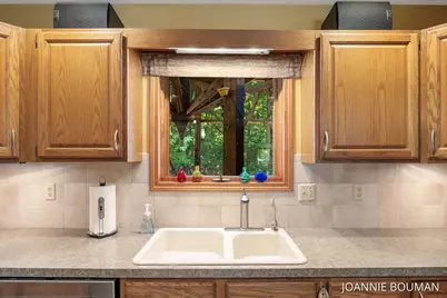 4629 Pine Drive, Holland, MI 49423 - Photo 12