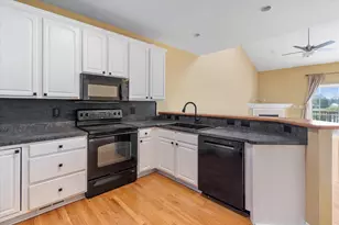 48551 Oak Bridge Dr, Canton, MI 48188 - Photo 14