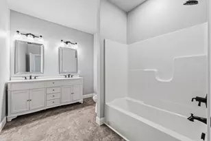 18 Franklin St, Hartford, MI 49057 - Photo 8