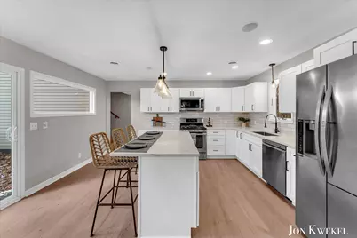 2687 Dunnigan Avenue NE, Grand Rapids, MI 49525 - Photo 8