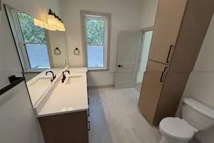 1810 Leonard St NW, Grand Rapids, MI 49534 - Photo 28