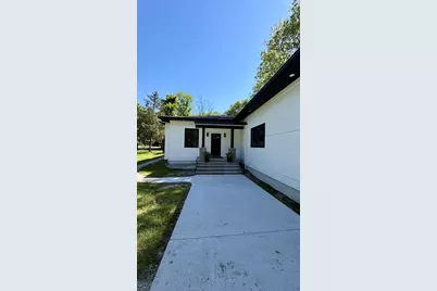 1810 Leonard Street NW, Grand Rapids, MI 49534 - Photo 2