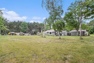 19030 W Almy Rd, Howard City, MI 49329 - Photo 22