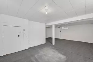 21500 Redmond Ave, Eastpointe, MI 48021 - Photo 28