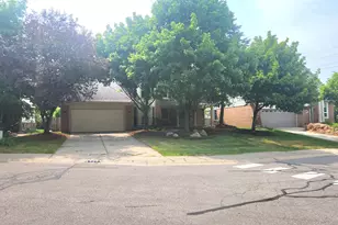2987 Leslie Park Cir, Ann Arbor, MI 48105 - Photo 34