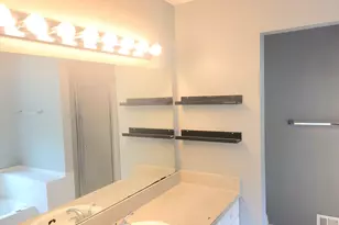 2987 Leslie Park Cir, Ann Arbor, MI 48105 - Photo 16