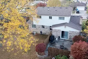 30988 Moroso Dr, Warren, MI 48088 - Photo 4