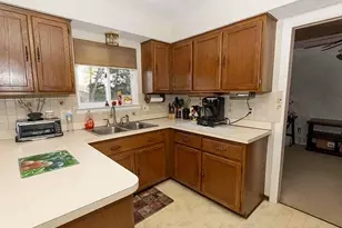 30988 Moroso Dr, Warren, MI 48088 - Photo 8