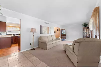 534 Forestbrooke Court, Saline, MI 48176 - Photo 6