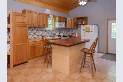 4521 Waldorf Road, Delton, MI 49046 - Photo 4