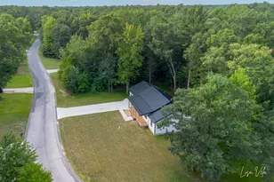 5527 E Samantha Ln, Twin Lake, MI 49457 - Photo 4