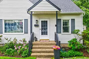 860 40th St SW, Wyoming, MI 49509 - Photo 4