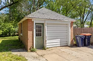 525 W 22nd St, Holland, MI 49423 - Photo 16