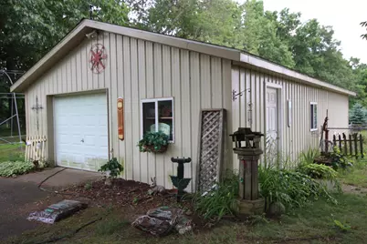 1550 E Y Avenue, Vicksburg, MI 49097 - Photo 2