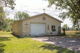 1550 E Y Ave, Vicksburg, MI 49097 - Photo 2