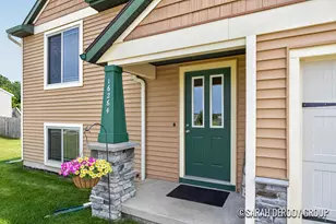 16264 Trent Ridge Dr NE, Cedar Springs, MI 49319 - Photo 4