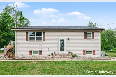 8395 McArthur Avenue NE, Belding, MI 48809 - Photo 4