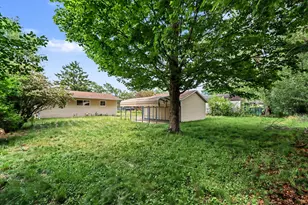 241 Ardmoor Dr, Battle Creek, MI 49037 - Photo 14